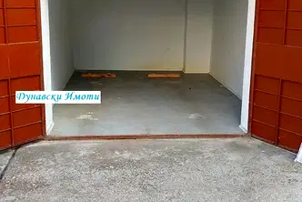 Гараж/Паркомясто в Русе, Ялта