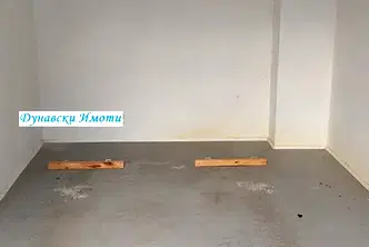 Гараж/Паркомясто в Русе, Ялта
