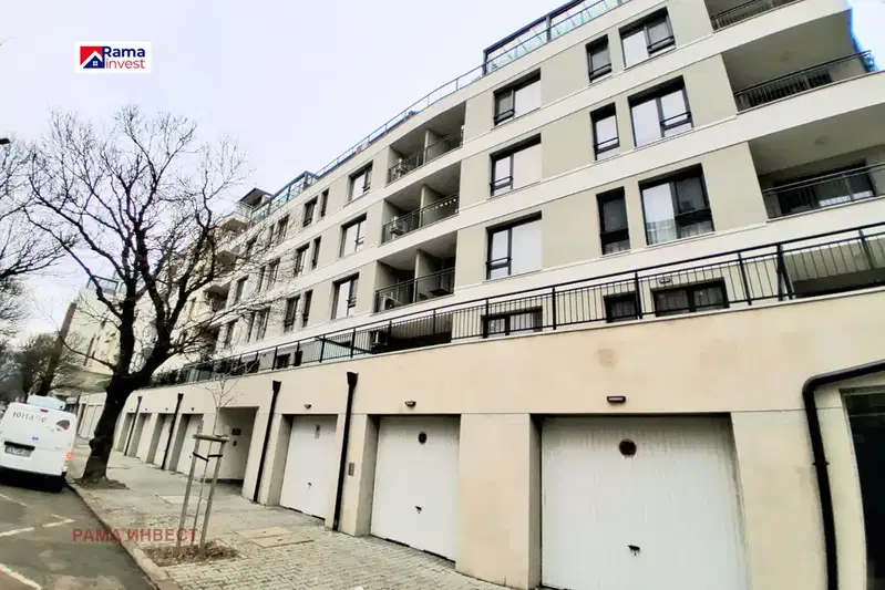 Garage/Parking in Sofiya, Centyr