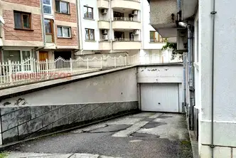 Гараж/Паркомясто в София, Изток