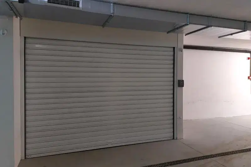Garage/Parking in Sofiya, Krystova Vada