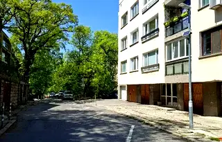 Гараж/Паркомясто в София, Лозенец