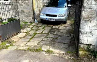 Гараж/Паркомясто в София, Лозенец