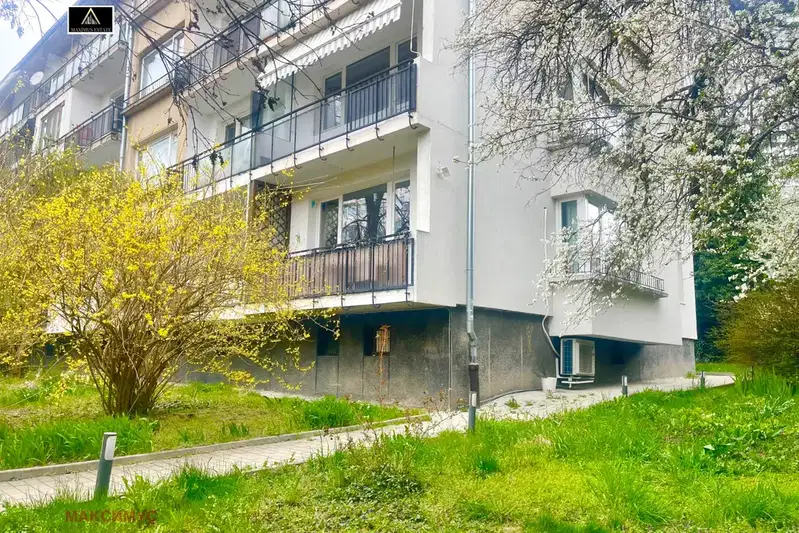 Garage/Parking in Sofiya, Lozenec