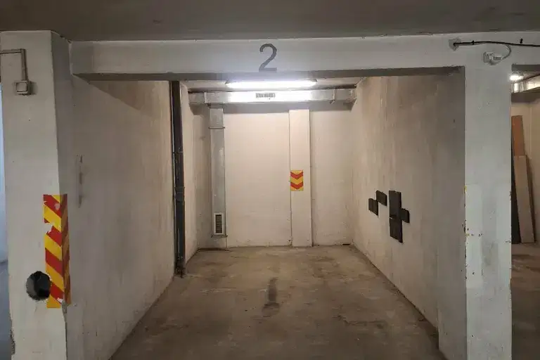 Garage in Sofia, Lozenec