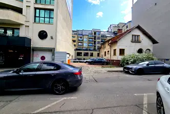 Гараж/Паркомясто в София, Лозенец