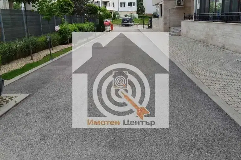 Гараж/Паркомясто в София, Малинова долина