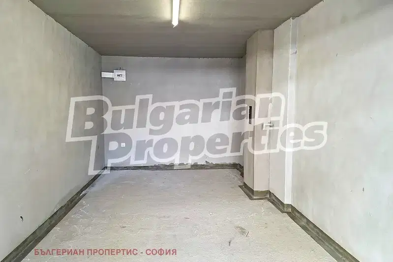Гараж/Паркомясто в София, Малинова долина