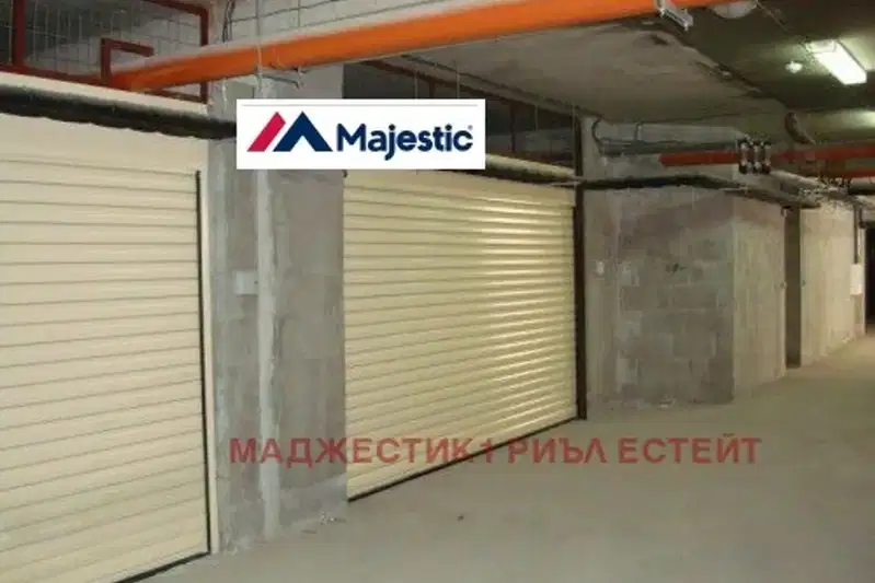 Гараж/Паркомясто в София, Младост 2