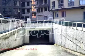 Гараж/Паркомясто в София, Полигона