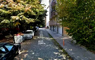Гараж/Паркомясто в София, Редута