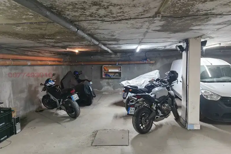 Garage/Parking in Sofiya, Studentski Grad