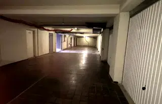 Гараж/Паркомясто във Варна, Централна поща