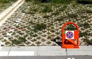 Гараж/Паркомясто във Варна, Кайсиева градина