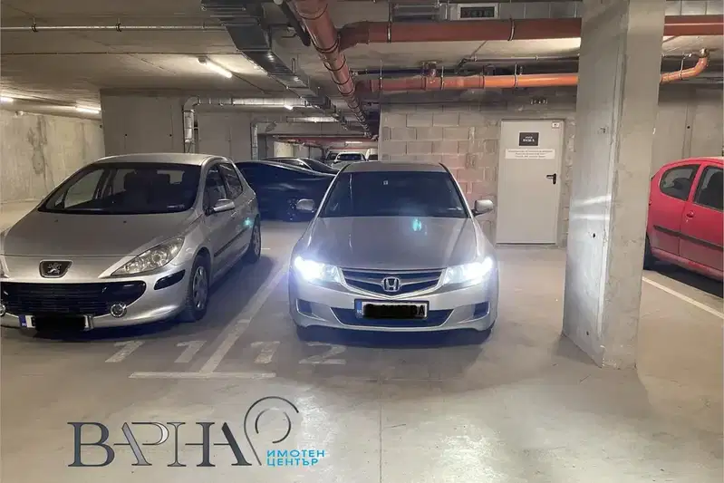 Garage/Parking in Varna, Kolhozen Pazar
