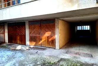 Гараж/Паркомясто във Варна, Колхозен пазар