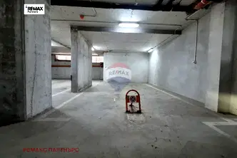 Гараж/Паркомясто във Варна, Левски 1