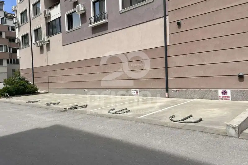 Garage/Parking in Veliko Tyrnovo, Akaciya