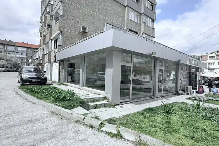 Магазин в Добрич, Център