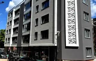 Магазин в Перник, Център
