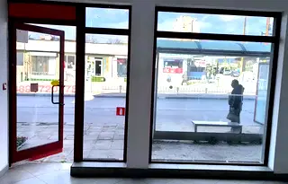 Магазин в Перник, Център
