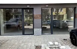 Магазин в Перник, Изток