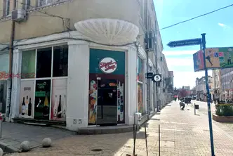 Магазин в Русе, Център