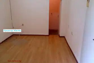 Магазин в Русе, Център