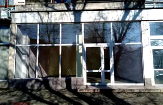 Магазин в Русе, Широк център