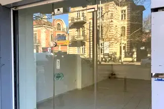 Магазин в София, Център