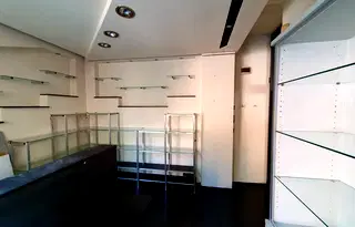 Магазин в София, Център