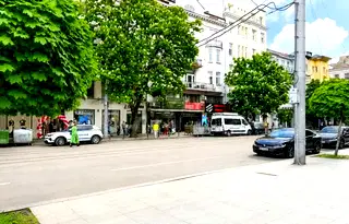 Магазин в София, Център
