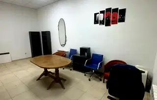 Магазин в София, Иван Вазов