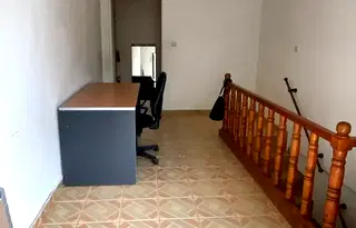 Магазин в София, Лагера