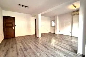Магазин в София, Лозенец