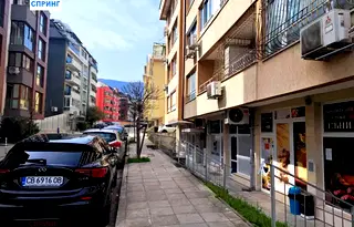 Магазин в София, Манастирски ливади