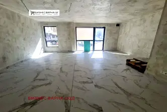 Магазин във Варна, Кайсиева градина
