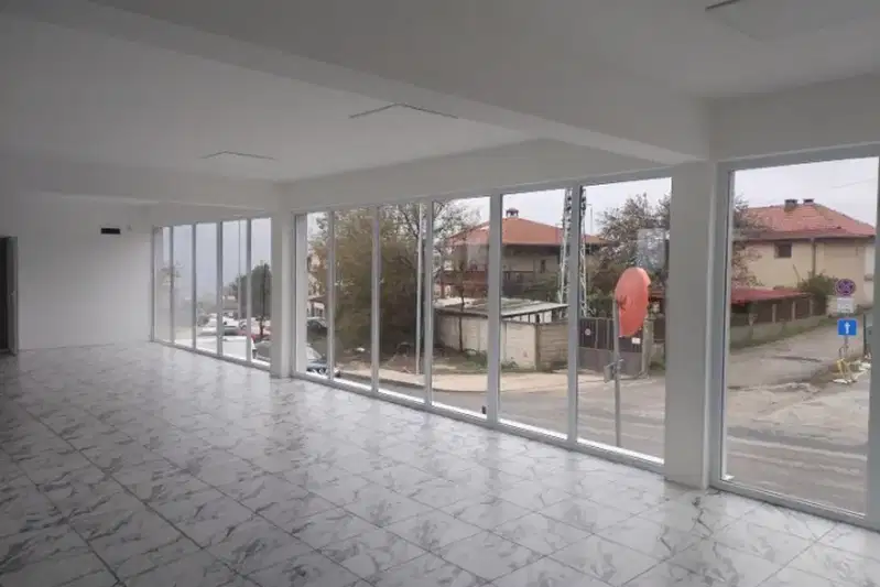 Shop in Varna, Pchelina