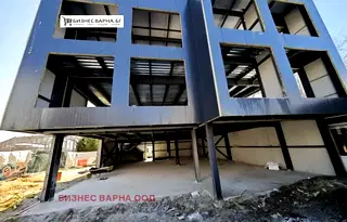 Магазин във Варна, Младост 2