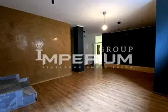 Магазин във Варна, Операта