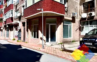 Магазин във Варна, Операта