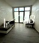 Магазин във Варна, Владислав Варненчик 1