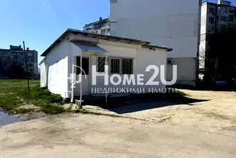 Магазин във Варна, Владислав Варненчик 2