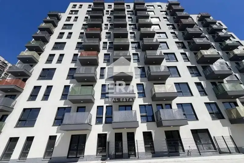 Shop in Varna, Vyzrajdane 1