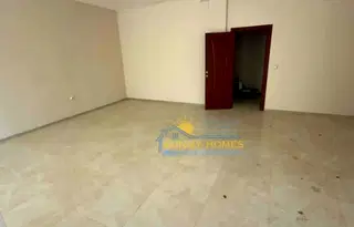 Магазин във Велико Търново, Център