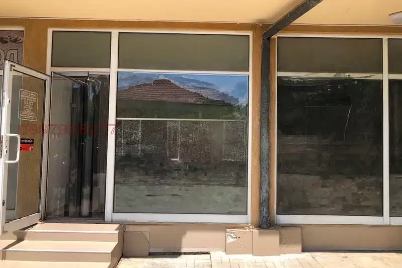 Shop in Yambol, Avren
