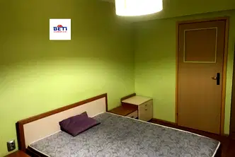 Стая в София, Младост 2
