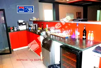 Заведение във Варна, Център