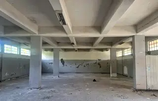 Склад в Перник, Център