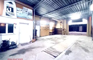 Склад в Русе, Долапите